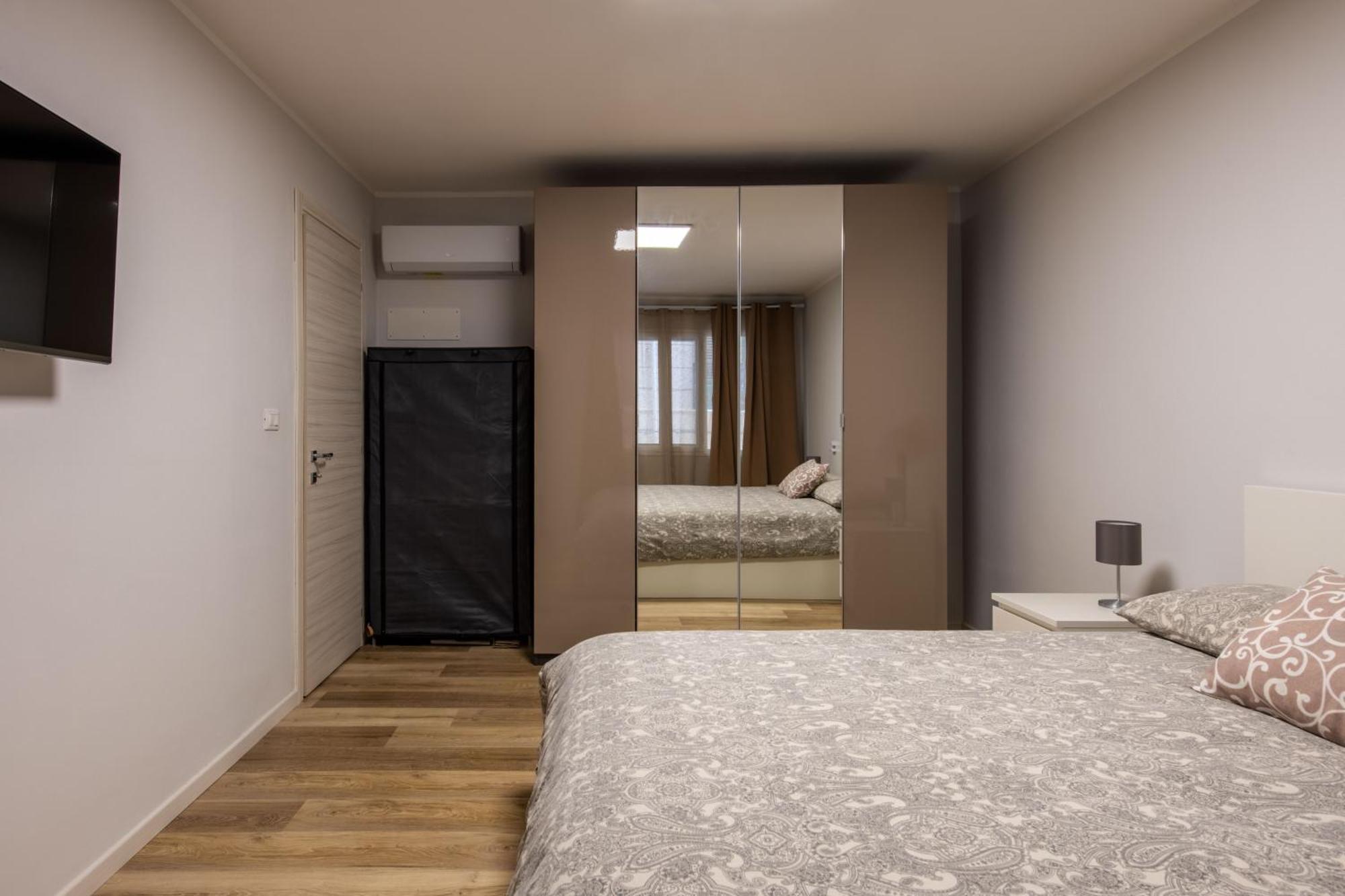 Villareale Flat - Palermo City Center Free Parking Exterior photo